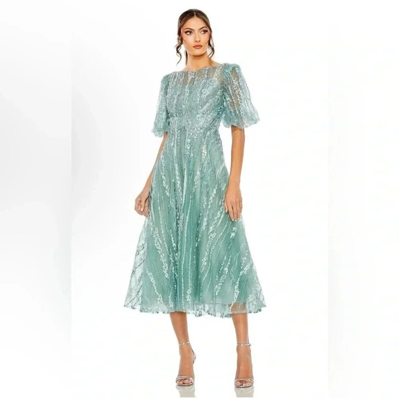 Mac Duggal Style 20485 Plus Size 18 - Picture 1 of 7